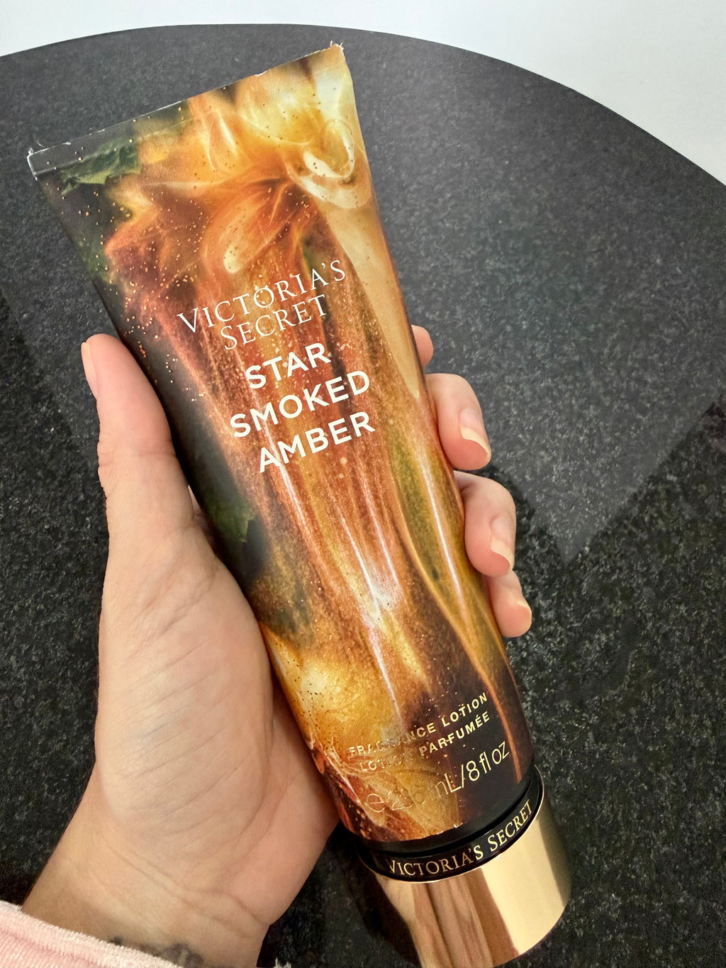 Victoria’s Secret Star Smoked Amber – Creme Hidratante 236 ml