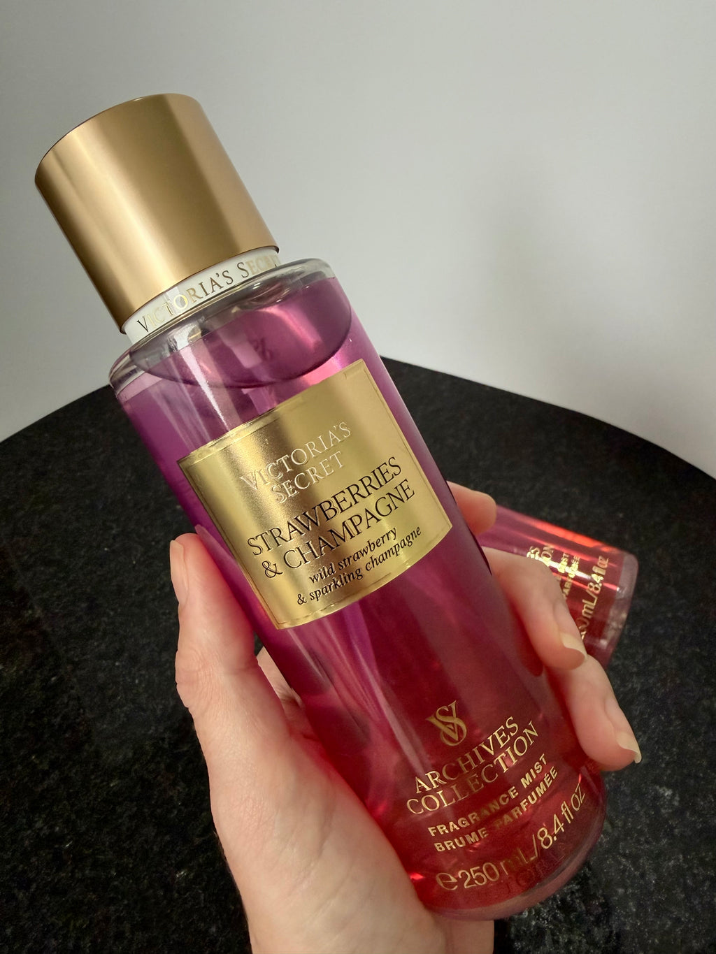 Victoria’s Secret Strawberries & Champagne – Archives Collection 250 ml